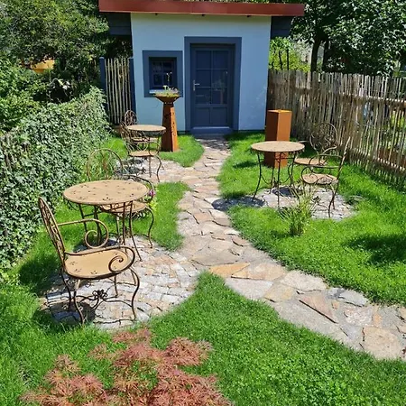 Hotel Altes Hinterhaeusel 3*