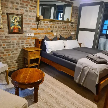 酒店 Altes Hinterhaeusel 弗赖贝格