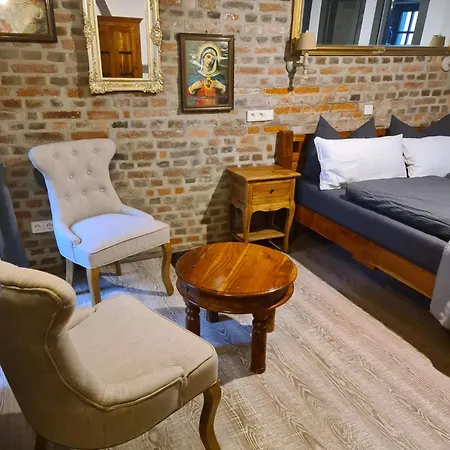 Altes Hinterhaeusel Hotel Freiberg