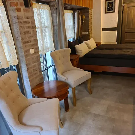 酒店 Altes Hinterhaeusel 弗赖贝格