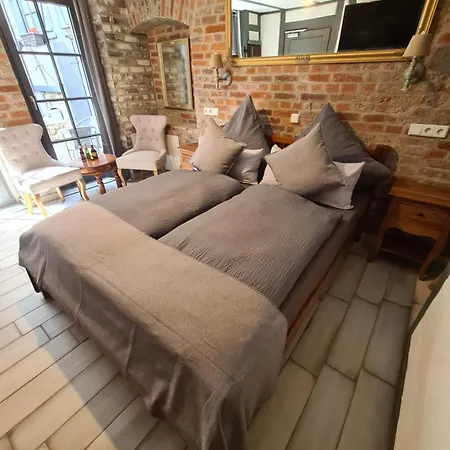 Hotel Altes Hinterhaeusel 3*