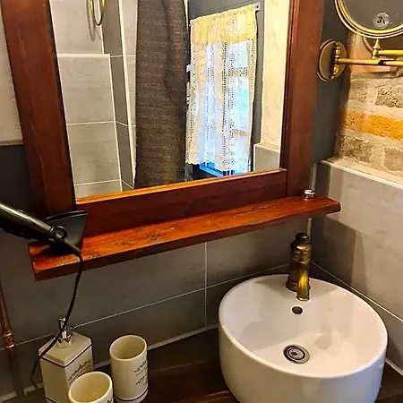 Altes Hinterhaeusel Hotel 3*