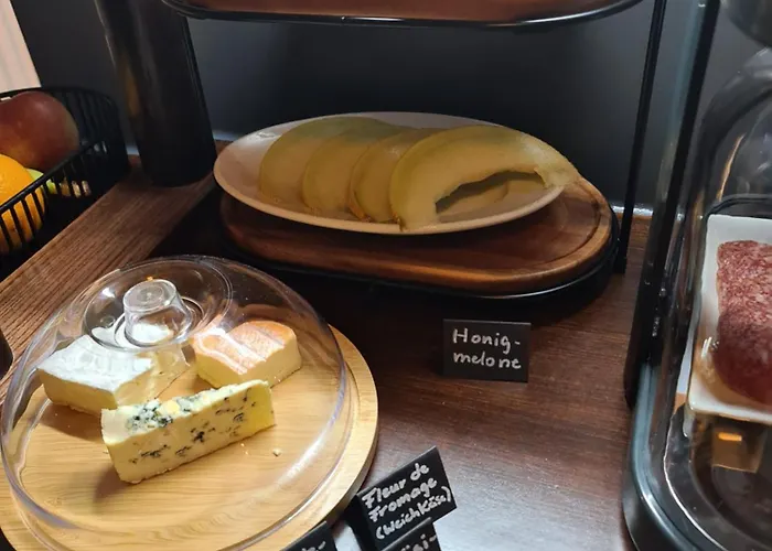 Altes Hinterhaeusel 3*