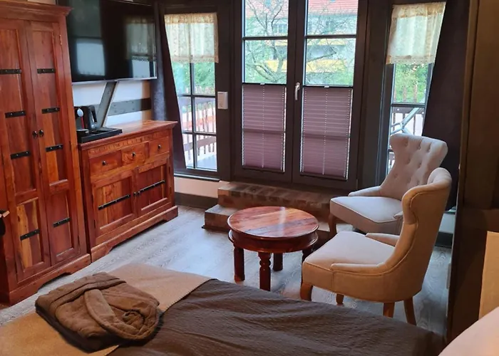 酒店 Altes Hinterhaeusel 弗赖贝格