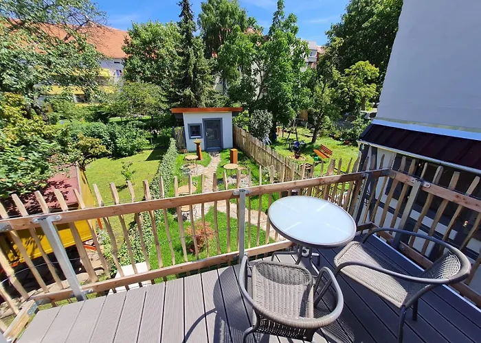 Altes Hinterhaeusel 3*